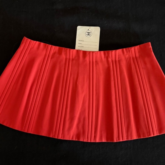 Rare vintage Chanel Spring/ Summer 1994 runway low-waist  display picture 2